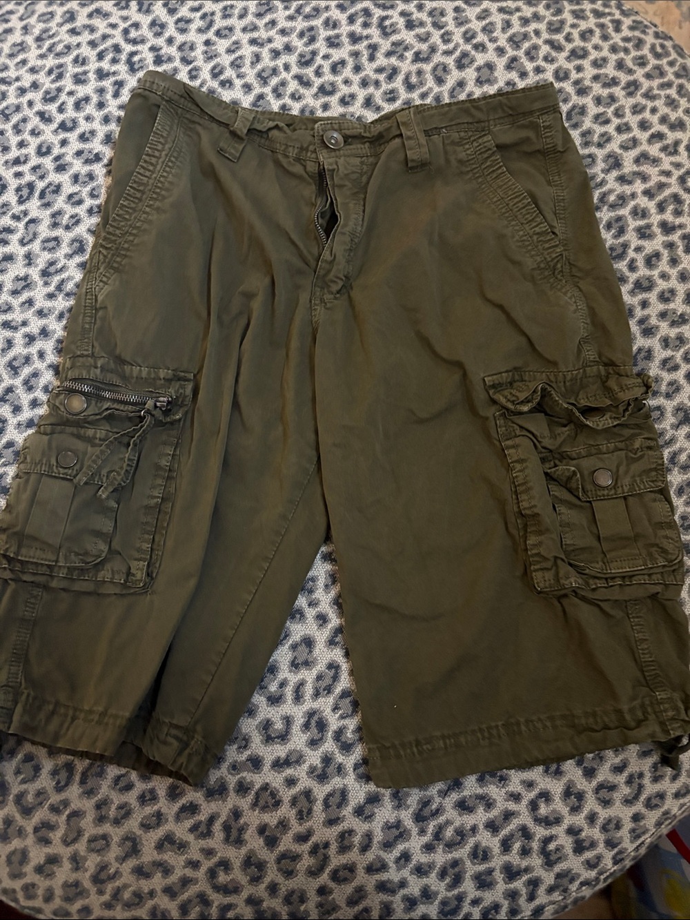 Men's Olive Green Cargo Shorts - Durable Utility Style